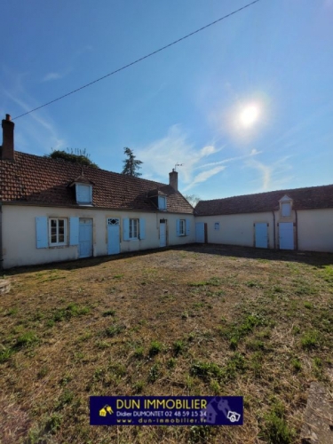 EXCLUSIF, LA GUERCHE SUR L'AUBOIS, Maison avec jardin